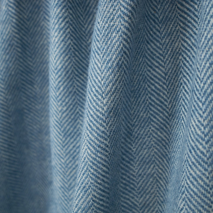 Traditional Herringbone Sky Donegal