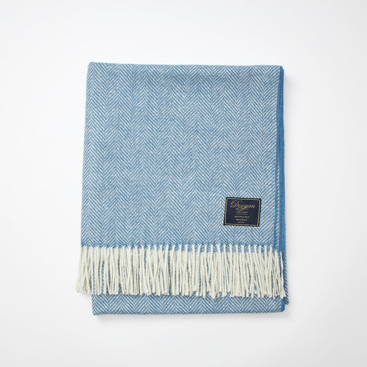 Traditional Herringbone Sky Donegal