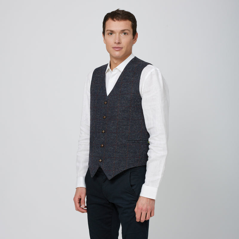 products/Charcoal_RedPlaidDonegal_2_fe406a61-f374-4bca-9d1d-2f3b186360a4.jpg